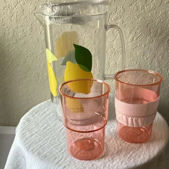 Kate Spade: Lemons Nesting Plastic Pitcher & 2 Glasses- set of 3 - Picture 3 of 16